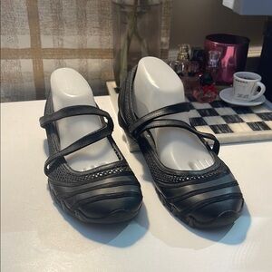 Skechers Black Strappy Slip-On Flats